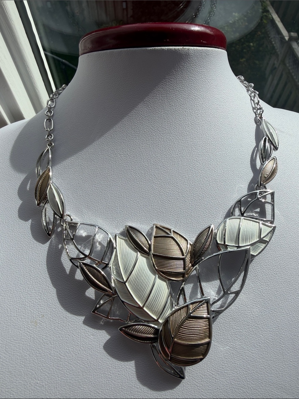 Statement Leaf Necklace – Adjustable Length – Metallic Mixed Tones